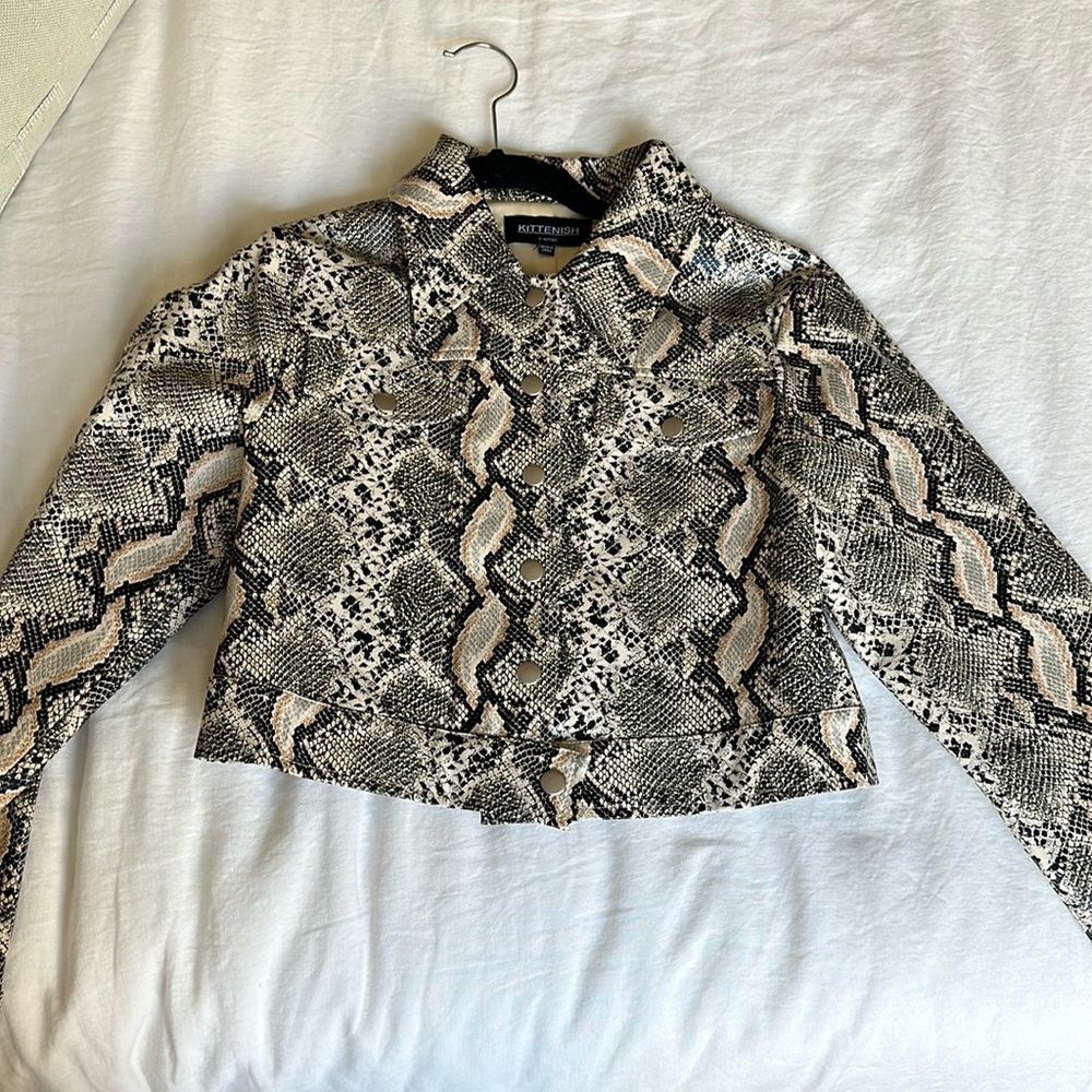 KITTENISH by Jessie James Decker snakeskin leather jacket